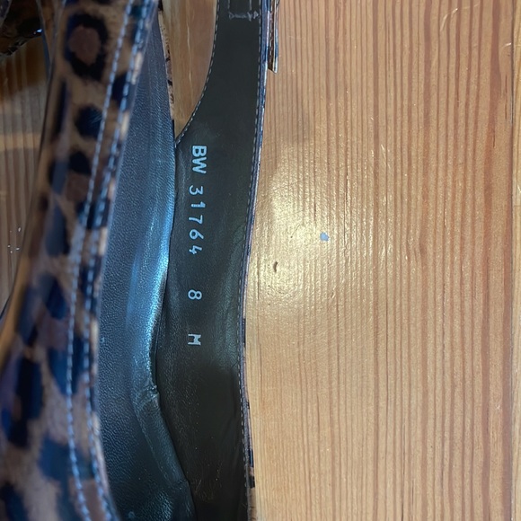 Stuart Weitzman Chatup Peep Toe Heels in Cashew Leopard Size 8 M - Picture 2 of 7